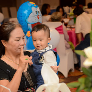 Chụp hình thôi nôi - Bé KIWI | Nhà hàng Diamond Place 2 - Âu Cơ