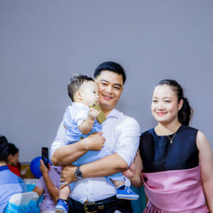 Chụp hình thôi bôi bé Tin | Nhà hàng QUEEN PLAZA