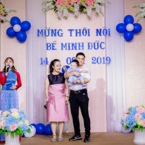 Chụp hình thôi bôi bé Tin | Nhà hàng QUEEN PLAZA