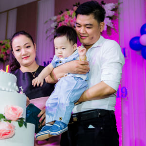 Chụp hình thôi bôi bé Tin | Nhà hàng QUEEN PLAZA