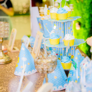 Chụp hình thôi bôi bé Tin | Nhà hàng QUEEN PLAZA