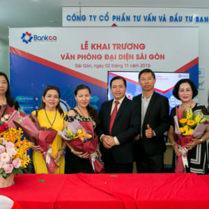 Chụp ảnh khai trương công ty BĐS BANKCA