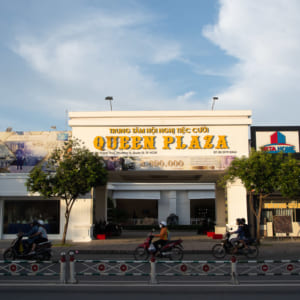 Chụp hình thôi nôi bé KEN | Nhà hàng QUEEN PLAZA - Thành Thái