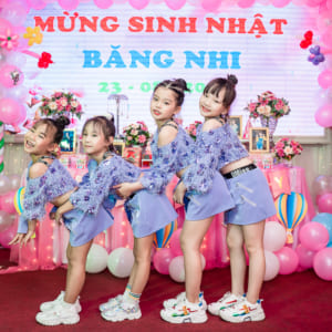 Chụp hình sinh nhật cho bé yêu tại nhà hàng