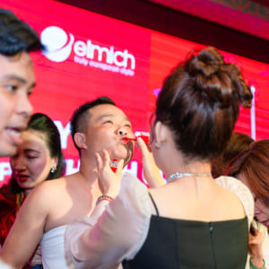 chụp hình sự kiện year end party công ty Elmich