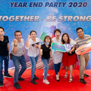 Chụp hình sự kiện year end party nhà hàng Vạn Lộc Phát Bình Dương