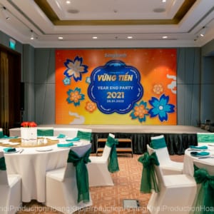 Chụp ảnh tất niên công ty Song Hàng tại Khách sạn Caravelle Sài Gòn