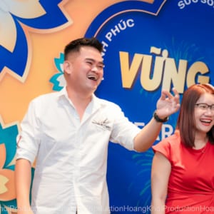 Chụp ảnh tất niên công ty Song Hàng tại Khách sạn Caravelle Sài Gòn