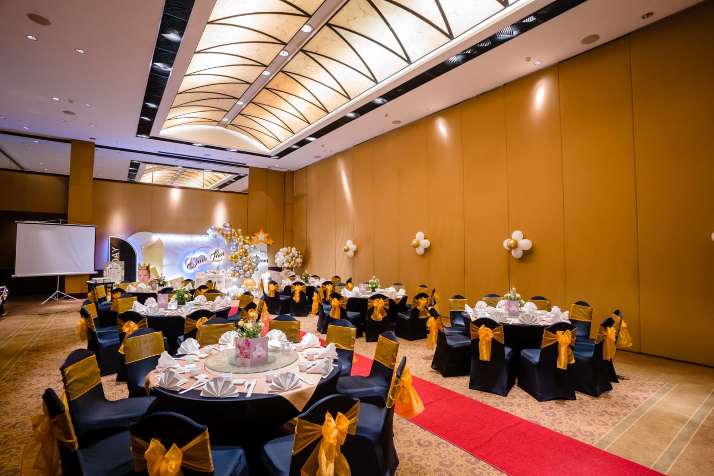 Hoàng Khôi Production nhà hàng tiệc cưới | Khách sạn | Trung tâm hội nghị tại quận 5