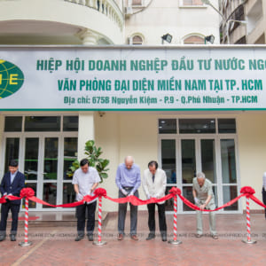 chụp hình hội nghị doanh nghiệp công ty đầu tư nước ngoài