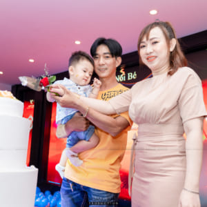 tho-chup-anh-tiec-sinh-nhat-quan-govap.jpg
