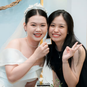 Tiệc báo hỷ tone màu trong trẻo tại Tòa Nhà Sự Kiện Gala Royale