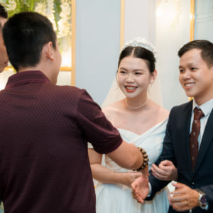 Tiệc báo hỷ tone màu trong trẻo tại Tòa Nhà Sự Kiện Gala Royale